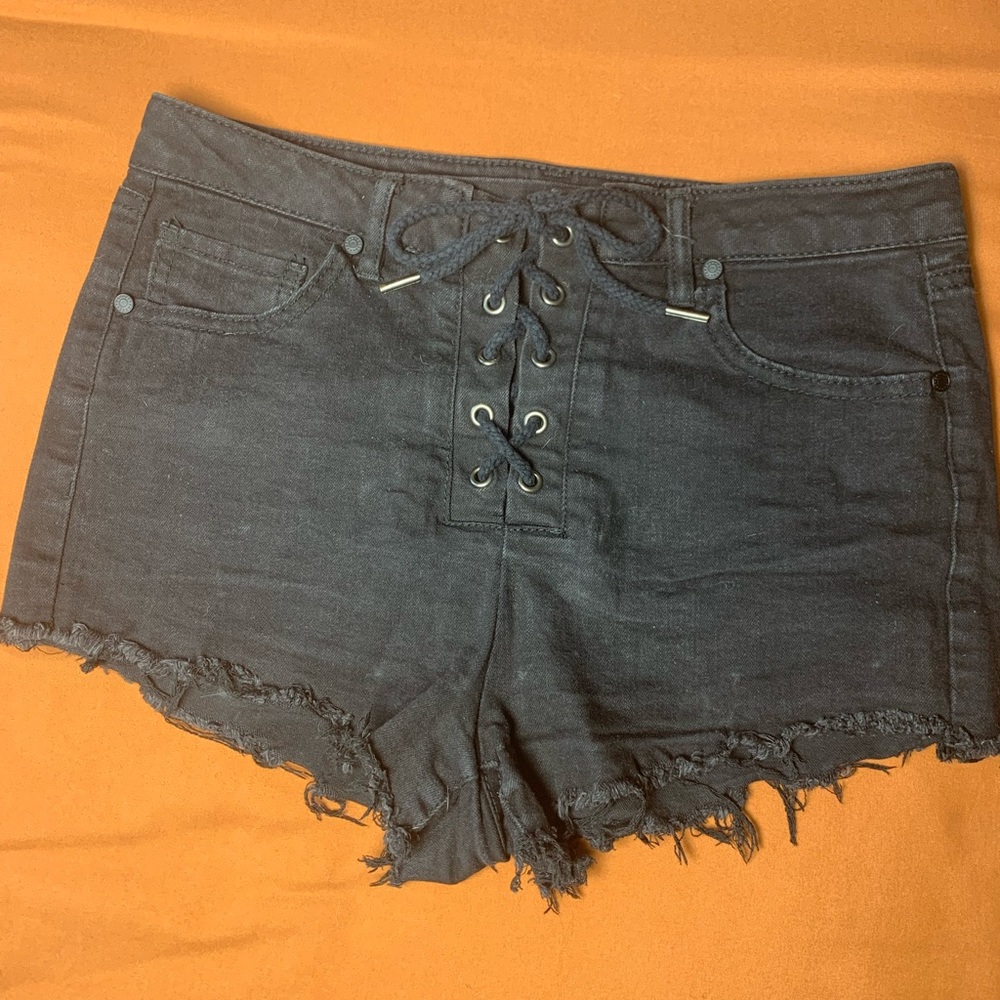 Refuge high-waisted black denim tie up shorts size 8